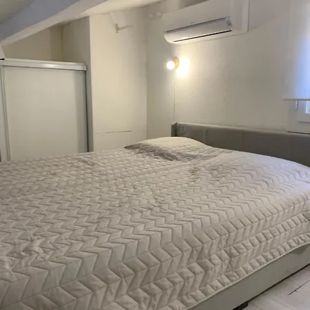 Mazet De L Espai * Saint-Martin-de-Brômes